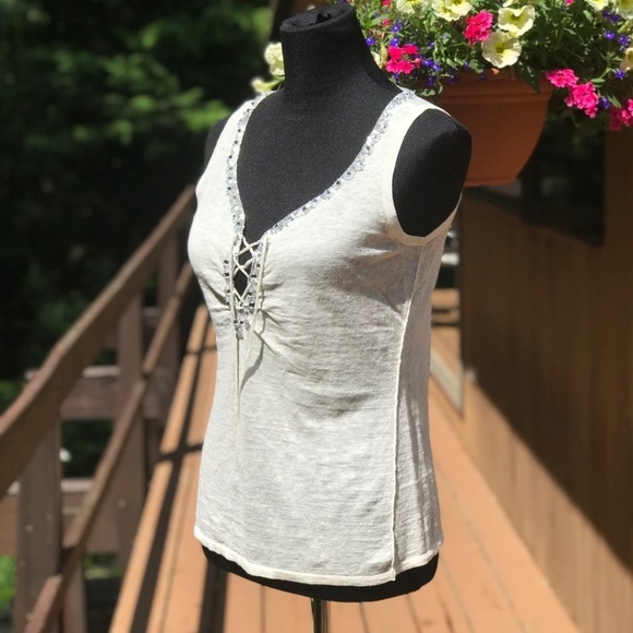 White Warren Sequin Linen Sleeveless w Tie Front - Picture 2 of 6